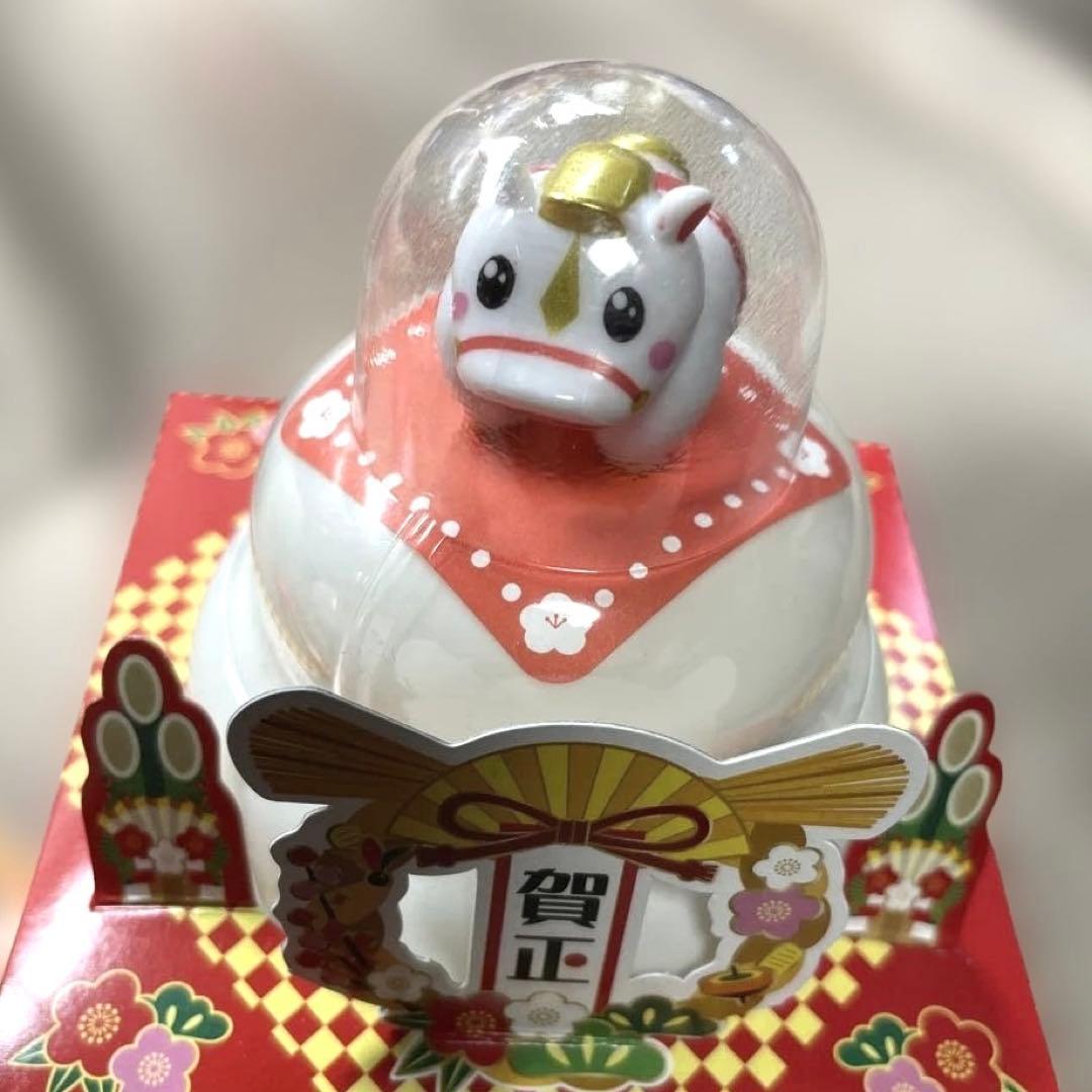 Listing ends on the 31st! TAI MATSU FOODS Kagami Mochi Decoration Set - Gold Horse & White Horse - 2 Piece Set with Mochi